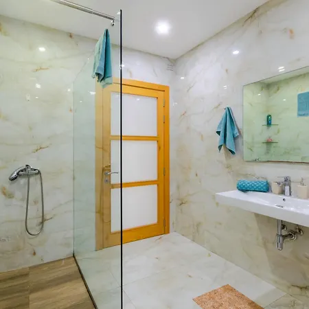 New Spacious Apartment 3 Bdr 2 Bth Bugibba St. Paul's Bay Exterior photo