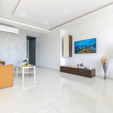 New Spacious Apartment 3 Bdr 2 Bth Bugibba St. Paul's Bay Exterior photo
